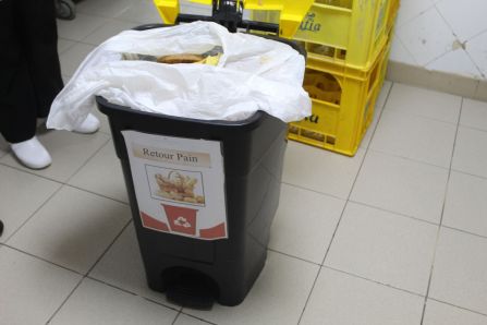 waste bin for bread